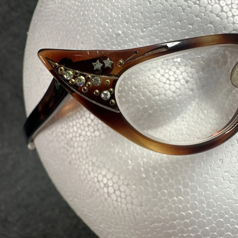 Agnes & Dora frames only